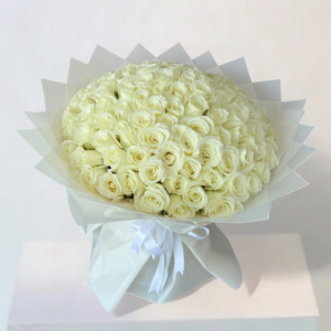 Snow White _ 101 luxurious Bouquet