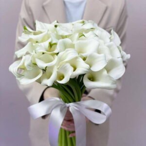 simplicity _ White Calla Lilies Wedding Bouquet