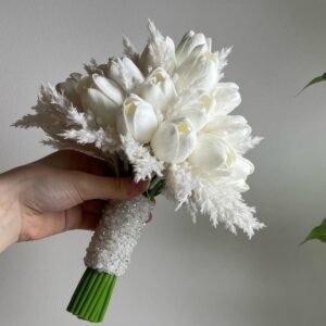 The Winter Wedding Bouquet