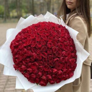 101 Luxurious Red Rose Bouquet