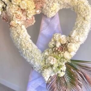 White Snow_Open Heart Arrangement